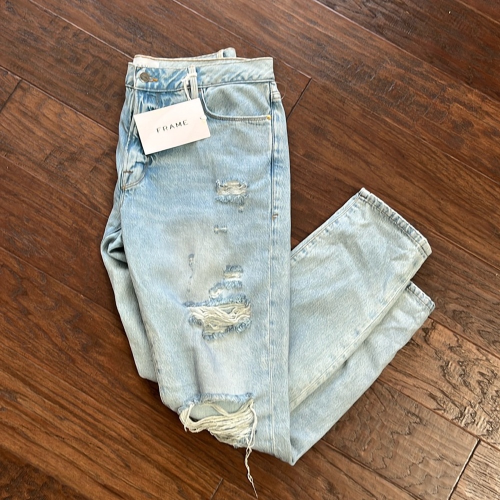 NWT Frame straight jeans